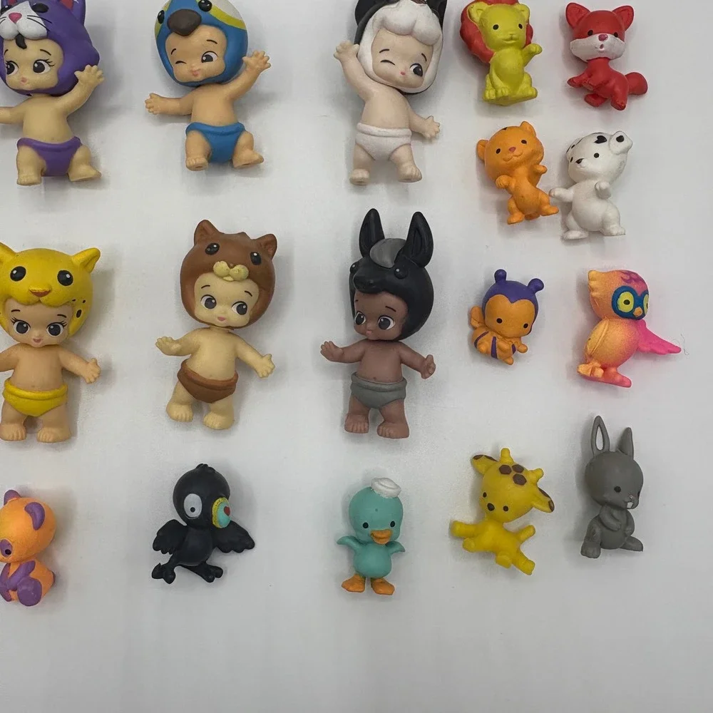 TWOSIES Moose Toys Mini Baby Figures Lot 30pc Multicolor Animal Costume Set GOOD